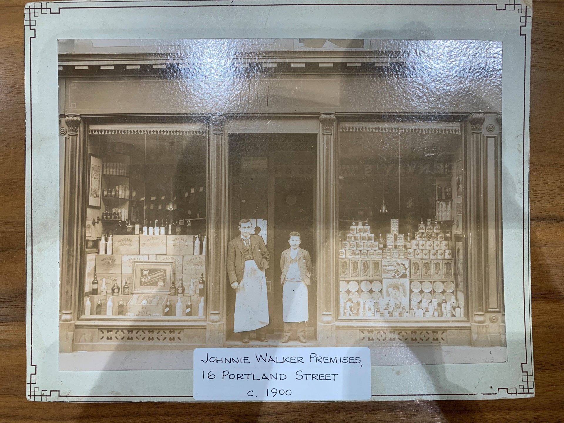 JW Shop Portland Street C1900